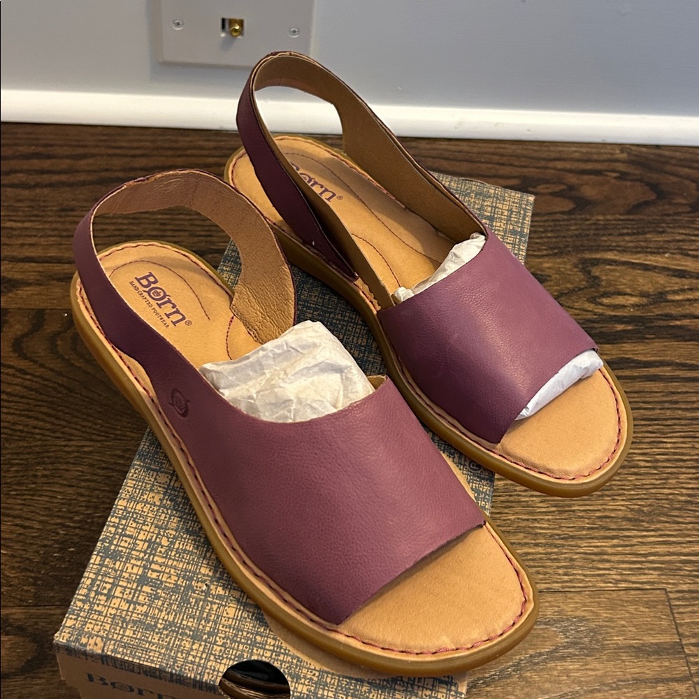 Born Inlet Sandals - Picture 2 of 8